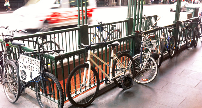 bicicletas-flinders-street-melbourne